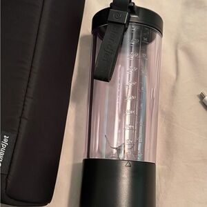 Blendjet travel mixer